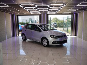 2016 VOLKSWAGEN POLO
