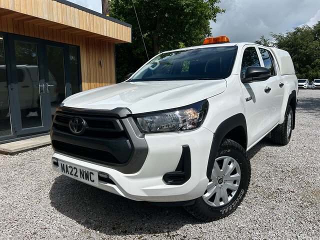 View our Toyota HI-Lux 2.4 D-4D Active Extra Pickup Extended Cab 4dr Diesel Manual 4WD Euro 6 (s/s) (150 ps)