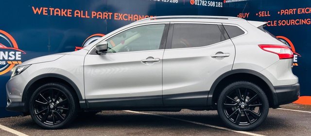 View our NISSAN QASHQAI