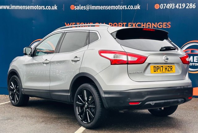 View our NISSAN QASHQAI