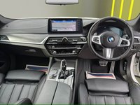 USED 2021 71 BMW 5 SERIES 2.0 520d MHT M Sport Saloon 4dr Diesel Hybrid Steptronic Euro 6 (s/s) (190 ps) 