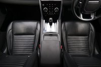 USED 2020 70 LAND ROVER DISCOVERY SPORT 2.0 D180 MHEV SE SUV 5dr Diesel Auto 4WD Euro 6 (s/s) (180 ps) FUJI WHITE PAINTWORK + REVERSE CAMERA + APPLE CARPLAY