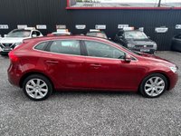 USED 2017 67 VOLVO V40 2.0 D2 Inscription Hatchback 5dr Diesel Manual Euro 6 (s/s) (120 ps) 12 MONTHS MOT AND FULL ENGINE SERVICE ON EVERY CAR!!!