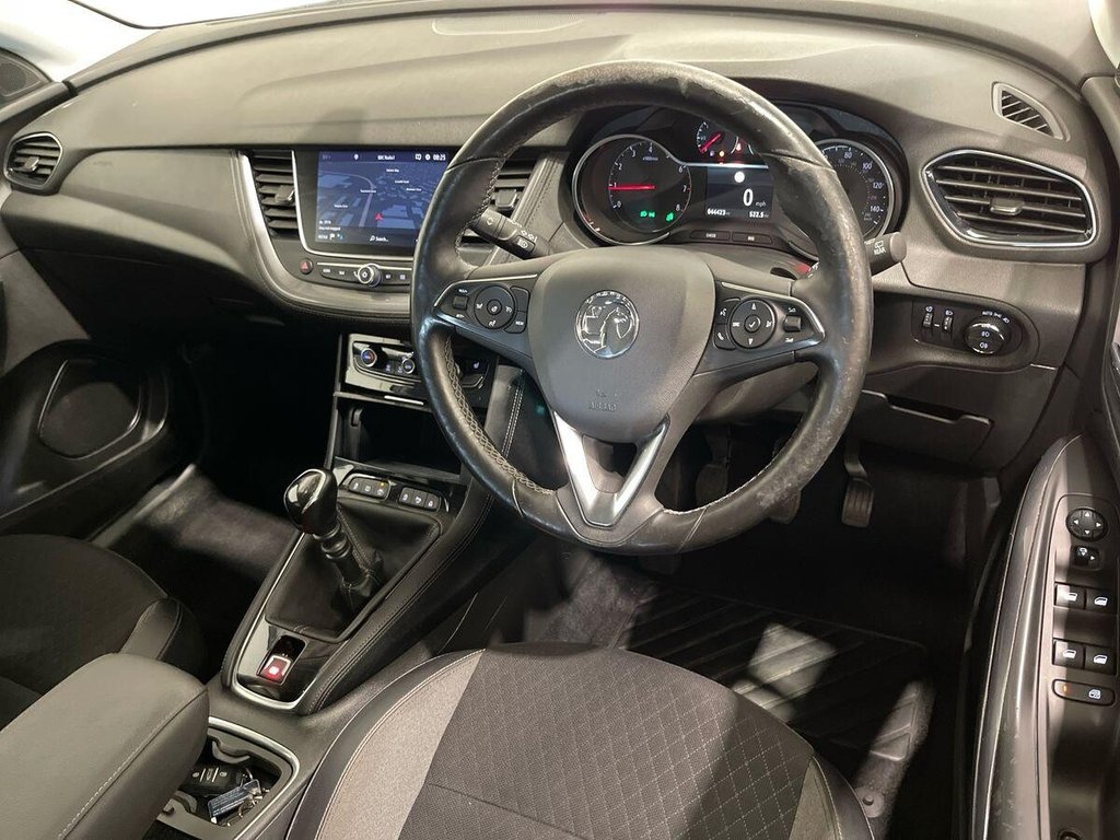 USED 2018 68 VAUXHALL GRANDLAND X 1.2 Turbo Sport Nav SUV 5dr Petrol Manual Euro 6 (s/s) (130 ps) Electric Tailgate with foot gesture