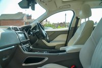 USED 2017 17 JAGUAR F-PACE 2.0 D180 Portfolio SUV 5dr Diesel Auto AWD Euro 6 (s/s) (180 ps) 