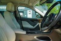 USED 2017 17 JAGUAR F-PACE 2.0 D180 Portfolio SUV 5dr Diesel Auto AWD Euro 6 (s/s) (180 ps) 