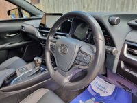 USED 2023 23 LEXUS UX 2.0 250h F Sport Design SUV 5dr Petrol Hybrid E-CVT Euro 6 (s/s) (184 ps) ** WE OFFER FINANCE ON THIS CAR **