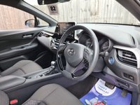 USED 2023 72 TOYOTA C-HR 1.8 VVT-h GPF Icon SUV 5dr Petrol Hybrid CVT Euro 6 (s/s) (122 ps) ** WE OFFER FINANCE ON THIS CAR **