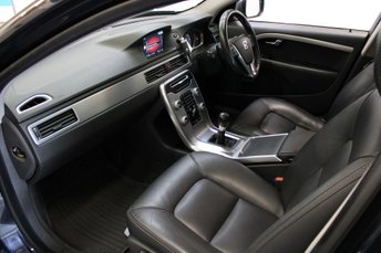 View our VOLVO XC70