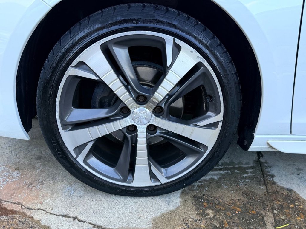 USED 2018 18 PEUGEOT 308 SW 1.2 PureTech GT Line Estate 5dr Petrol EAT Euro 6 (s/s) (130 ps) PAN ROOF+APP CARPLAY+R/CAMERA+NAV