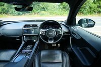 USED 2020 70 JAGUAR F-PACE 2.0 D240 Chequered Flag SUV 5dr Diesel Auto AWD Euro 6 (s/s) (240 ps) ULTIMATE BLACK METALLIC PAINTWORK + SUNROOF + WINTER PACK + MERIDIAN