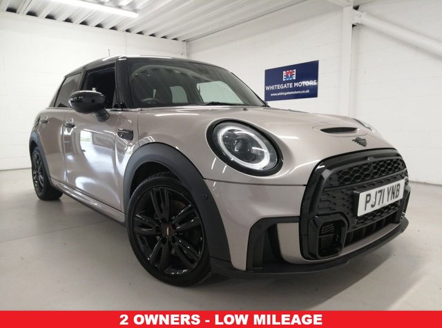 View our MINI Hatch 2.0 Cooper S Sport Hatchback 5dr Petrol Steptronic Euro 6 (s/s) (178 ps)