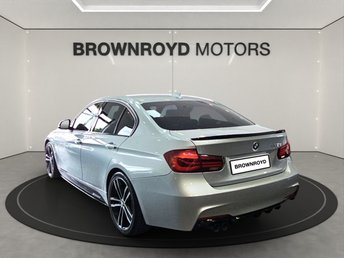 View our BMW 3 SERIES