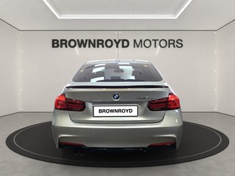 View our BMW 3 SERIES