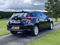 USED 2017 67 TOYOTA AURIS 1.8 VVT-h Icon Tech Hatchback 5dr Petrol Hybrid CVT Euro 6 (s/s) (136 ps) 