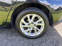 USED 2017 67 TOYOTA AURIS 1.8 VVT-h Icon Tech Hatchback 5dr Petrol Hybrid CVT Euro 6 (s/s) (136 ps) 