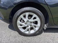 USED 2017 67 TOYOTA AURIS 1.8 VVT-h Icon Tech Hatchback 5dr Petrol Hybrid CVT Euro 6 (s/s) (136 ps) 