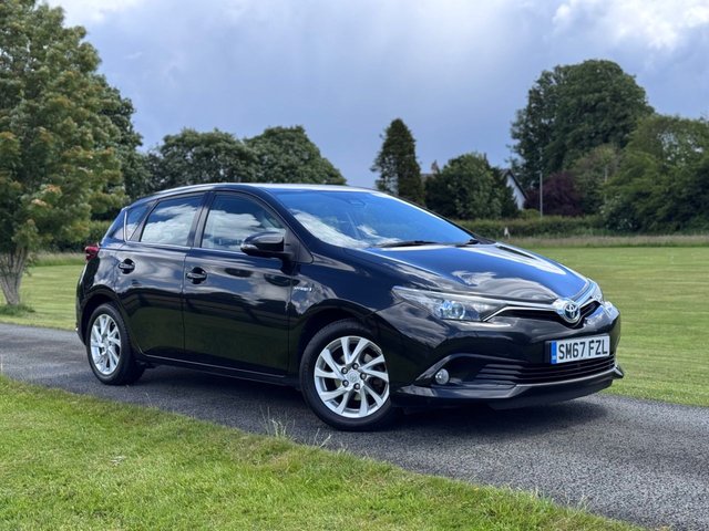 View our Toyota Auris 1.8 VVT-h Icon Tech Hatchback 5dr Petrol Hybrid CVT Euro 6 (s/s) (136 ps)