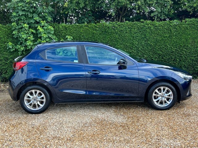 View our MAZDA MAZDA2