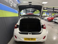 USED 2012 62 HYUNDAI I30 1.6 CRDi Blue Drive Style Nav Hatchback 5dr Diesel Manual Euro 5 (s/s) (110 ps) **11 Service Visits**