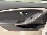 USED 2012 62 HYUNDAI I30 1.6 CRDi Blue Drive Style Nav Hatchback 5dr Diesel Manual Euro 5 (s/s) (110 ps) **11 Service Visits**