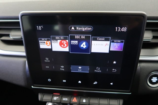 View our RENAULT CAPTUR