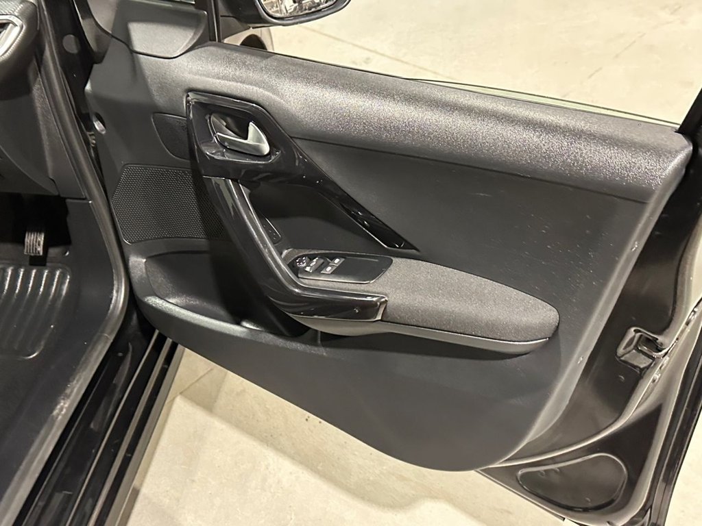USED 2018 67 PEUGEOT 208 1.2 PureTech Allure Hatchback 5dr Petrol Manual Euro 6 (s/s) (82 ps) 