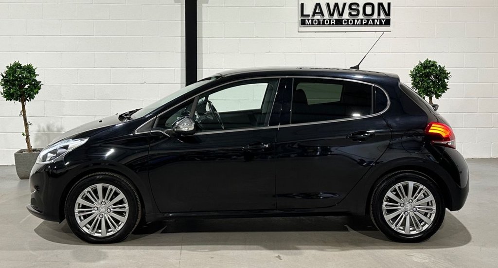 USED 2018 67 PEUGEOT 208 1.2 PureTech Allure Hatchback 5dr Petrol Manual Euro 6 (s/s) (82 ps) 