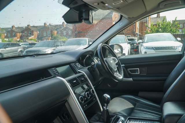 View our LAND ROVER DISCOVERY SPORT