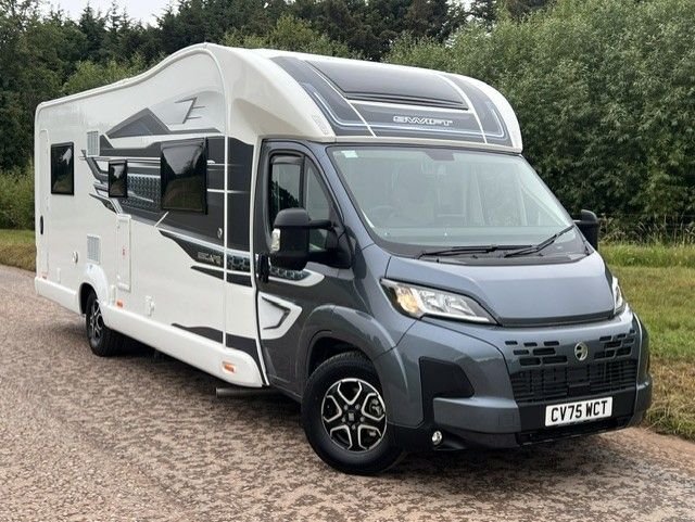 View our SWIFT ESCAPE 674