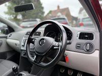 USED 2016 16 VOLKSWAGEN POLO 1.2 TSI BlueMotion Tech SE Design Hatchback 5dr Petrol Manual Euro 6 (s/s) (90 ps) 