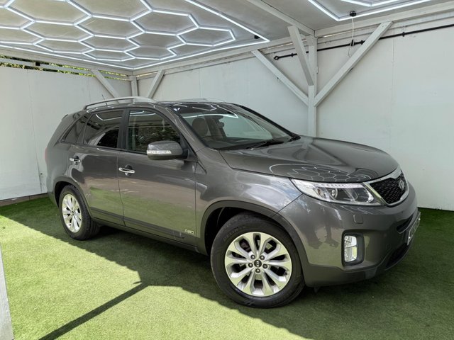 View our KIA SORENTO