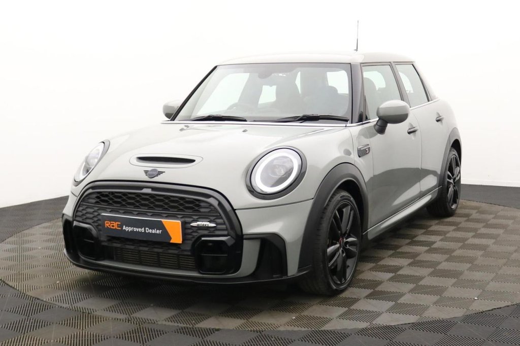 USED 2021 21 MINI HATCH 2.0 Cooper S Sport Hatchback 5dr Petrol Manual Euro 6 (s/s) (178 ps) **&pound;2,725 Of Optional Extras**