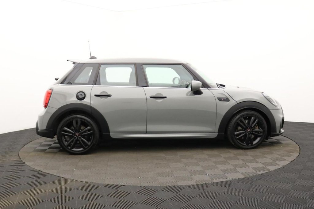 USED 2021 21 MINI HATCH 2.0 Cooper S Sport Hatchback 5dr Petrol Manual Euro 6 (s/s) (178 ps) **&pound;2,725 Of Optional Extras**