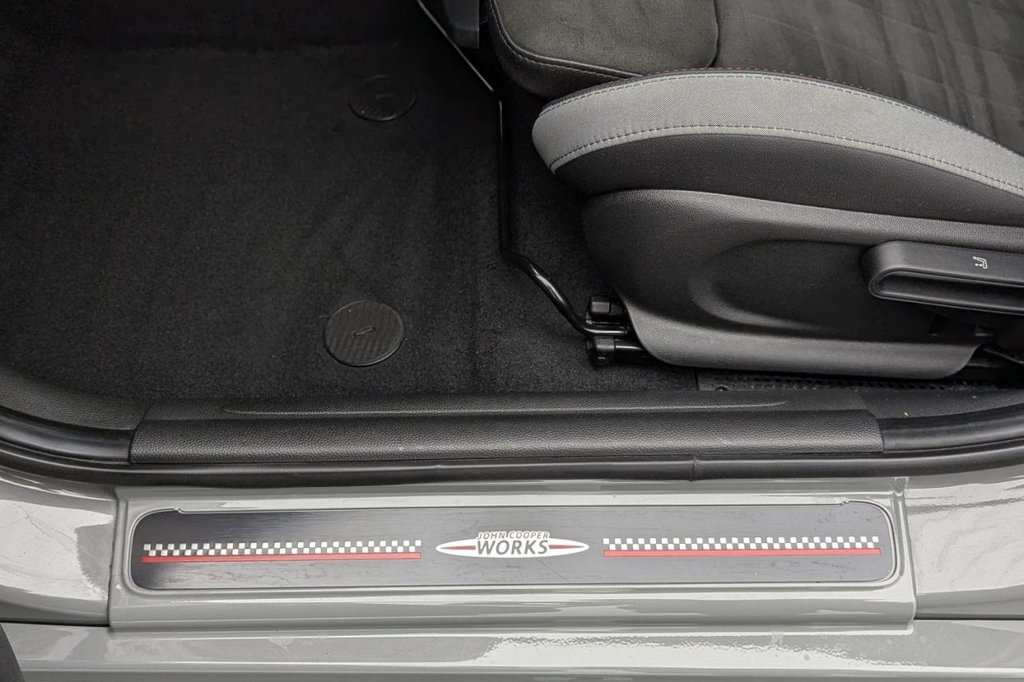 USED 2021 21 MINI HATCH 2.0 Cooper S Sport Hatchback 5dr Petrol Manual Euro 6 (s/s) (178 ps) **&pound;2,725 Of Optional Extras**