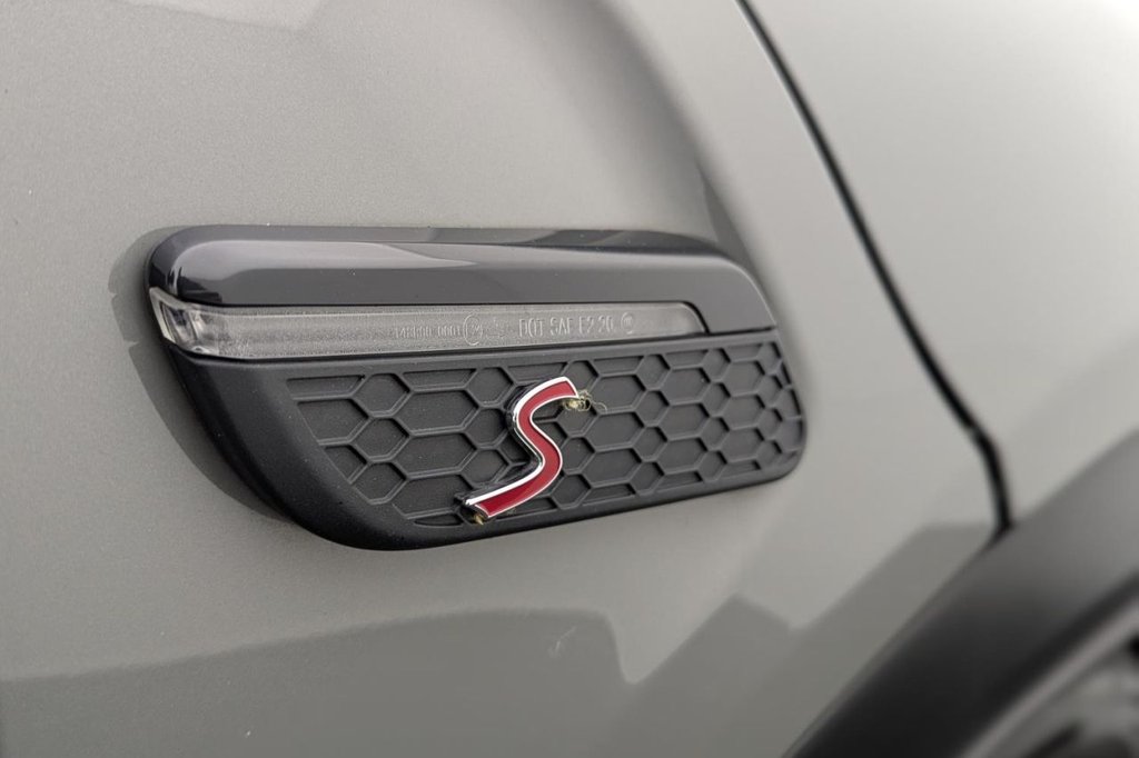 USED 2021 21 MINI HATCH 2.0 Cooper S Sport Hatchback 5dr Petrol Manual Euro 6 (s/s) (178 ps) **&pound;2,725 Of Optional Extras**