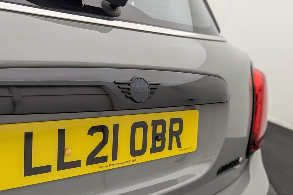 USED 2021 21 MINI HATCH 2.0 Cooper S Sport Hatchback 5dr Petrol Manual Euro 6 (s/s) (178 ps) **&pound;2,725 Of Optional Extras**