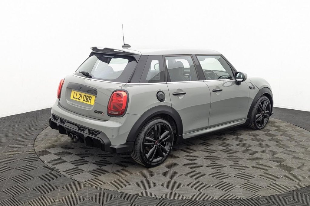 USED 2021 21 MINI HATCH 2.0 Cooper S Sport Hatchback 5dr Petrol Manual Euro 6 (s/s) (178 ps) **&pound;2,725 Of Optional Extras**