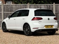 USED 2017 67 VOLKSWAGEN GOLF 1.5 Golf R-Line TSi Evo 5dr Sat Nav Apple CarPlay