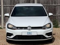 USED 2017 67 VOLKSWAGEN GOLF 1.5 Golf R-Line TSi Evo 5dr Sat Nav Apple CarPlay
