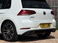 USED 2017 67 VOLKSWAGEN GOLF 1.5 Golf R-Line TSi Evo 5dr Sat Nav Apple CarPlay