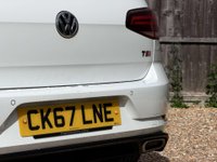 USED 2017 67 VOLKSWAGEN GOLF 1.5 Golf R-Line TSi Evo 5dr Sat Nav Apple CarPlay