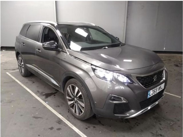 View our PEUGEOT 5008