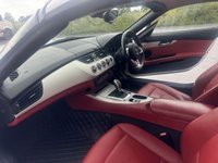 USED 2015 15 BMW Z4 2.0 20i Convertible 2dr Petrol Auto sDrive Euro 6 (184 ps) GREAT CONDTION BMW Z4 CONVERTIBLE IN WHITE WITH RED LEATHER