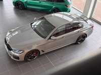 USED 2021 21 BMW 5 SERIES 4.4 M550i V8 Saloon 4dr Petrol Steptronic xDrive Euro 6 (s/s) (530 ps) Technology Pack | Visibility Pack