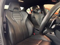 USED 2021 21 BMW 5 SERIES 4.4 M550i V8 Saloon 4dr Petrol Steptronic xDrive Euro 6 (s/s) (530 ps) Technology Pack | Visibility Pack