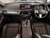 USED 2021 21 BMW 5 SERIES 4.4 M550i V8 Saloon 4dr Petrol Steptronic xDrive Euro 6 (s/s) (530 ps) Technology Pack | Visibility Pack