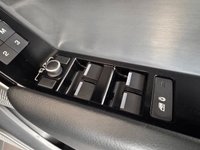 USED 2019 19 LAND ROVER RANGE ROVER VELAR 2.0 P250 R-Dynamic SE SUV 5dr Petrol Auto 4WD Euro 6 (s/s) (250 ps) LR History | 20" Alloys | Black Pk
