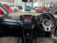 USED 2018 18 KIA VENGA 1.6 CRDi 3 MPV 5dr Diesel Manual Euro 6 (s/s) (114 bhp) REVERSE CAMERA, PARKING SENSORS, HEATED SEATS, 7 INCH TOUCHSCREEN WITH SAT NAV, CRUISE CONTROL WITH SPEED LIMITER, BLUETOOTH WITH MUSIC STREAMING