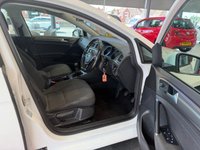 USED 2013 63 VOLKSWAGEN GOLF 1.4 TSI BlueMotion Tech SE Hatchback 5dr Petrol Manual Euro 5 (s/s) (122 ps) LOW MILEAGE, PARKING SENSORS, CRUISE CONTROL, DAB RADIO, BLUETOOTH TELEPHONE STREAMING, MULTI FUNCTIONING STEERING WHEEL, AIR CONDITIONING